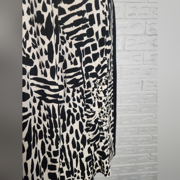 Blazer & Tank Top 2-Piece Coordinate Set, Animal Print - Picture 6 of 16